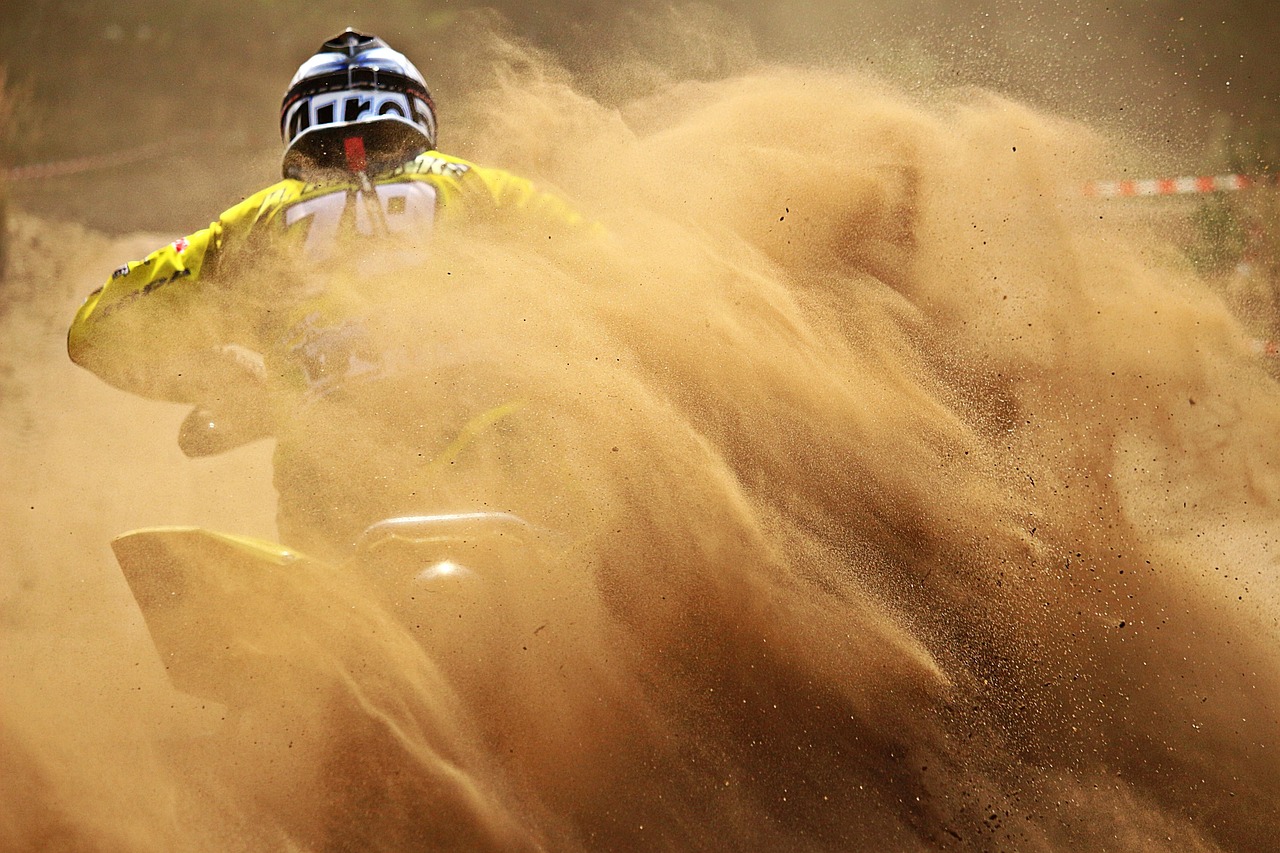 Motocross a homokban